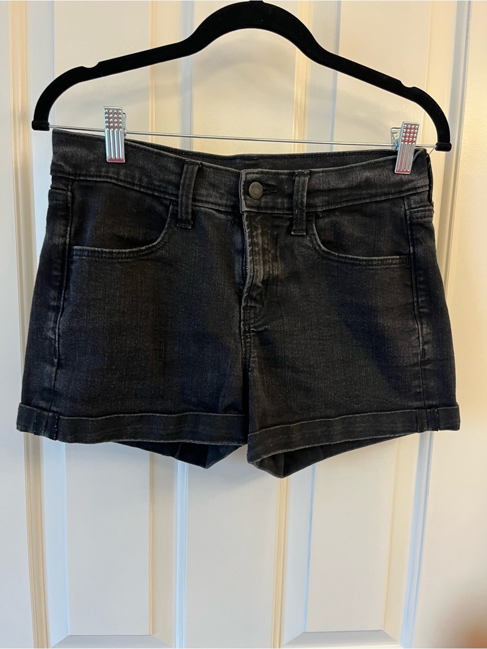 Old Navy Black Denim Women’s Shorts size 4